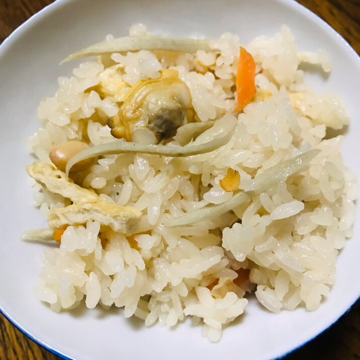 アサリとごぼうの炊き込みご飯